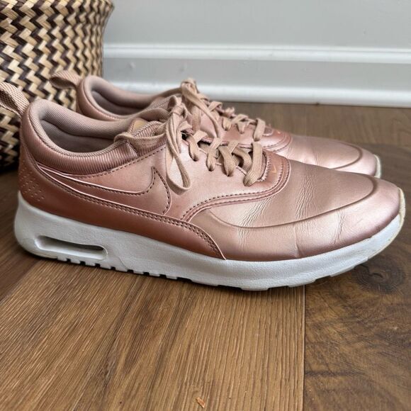 Nike Air Max Thea SE Metallic Red Bronze Rose Gold Sneakers 10 - Picture 1 of 9